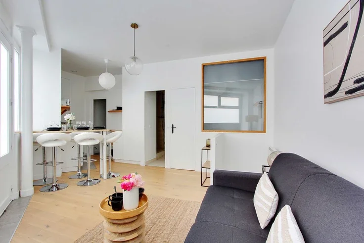 Appartement Rue Montcalm à Paris