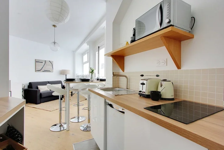 Flat Rue Montcalm in Paris