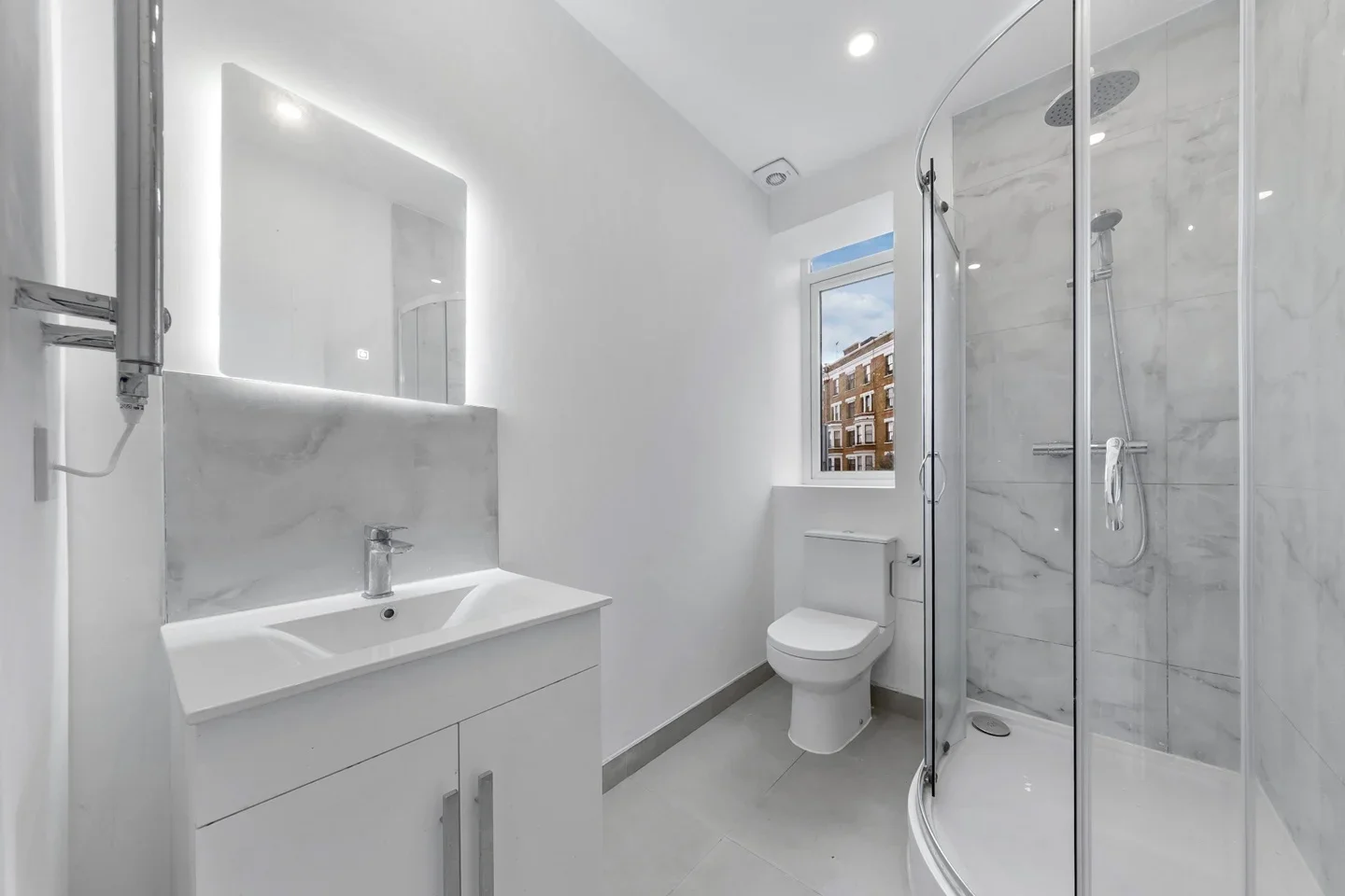 Flat Amhurst Road in Greater London