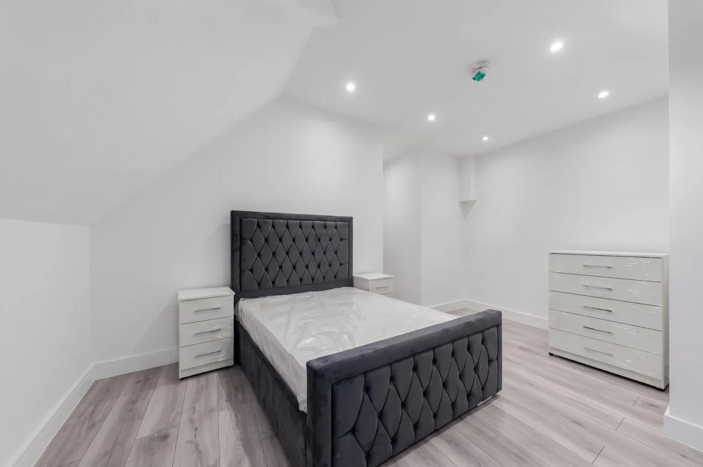 Flat Amhurst Road in Greater London