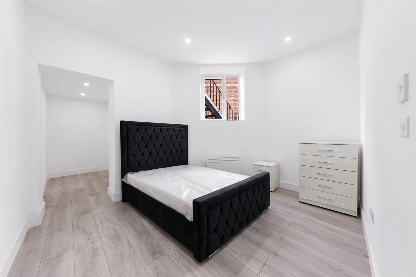 Flat Amhurst Road in Greater London