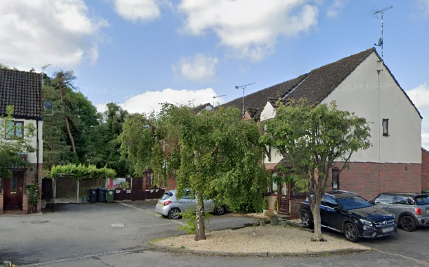 Flat Willow Close in Stratford-on-Avon