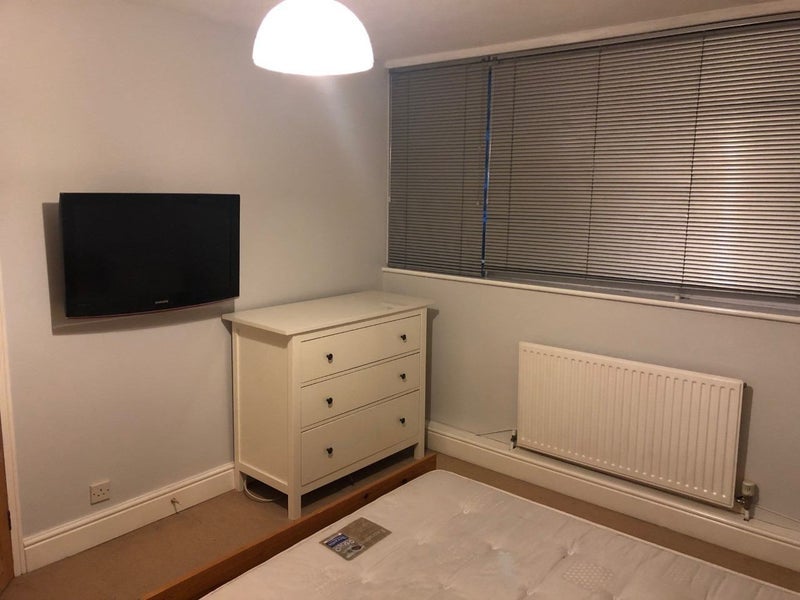 Room Ebbisham Drive in Greater London