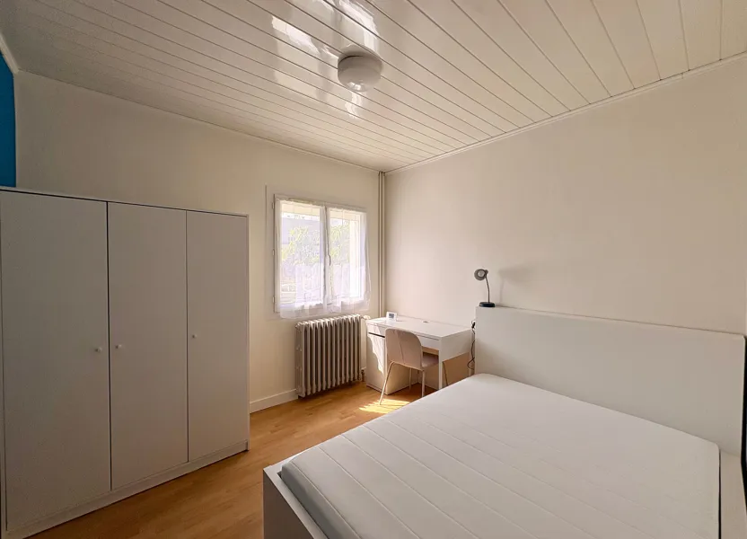 Room Rue d'Hérouville in Caen