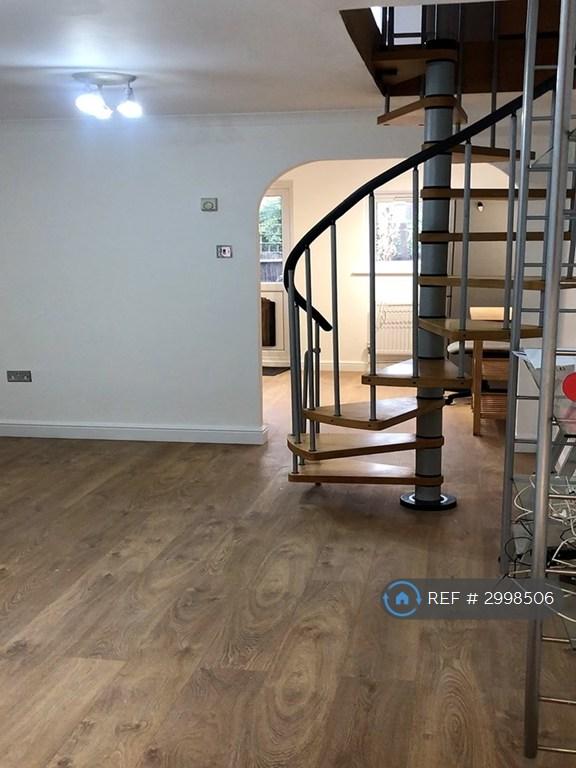 House Lovell Place in Greater London