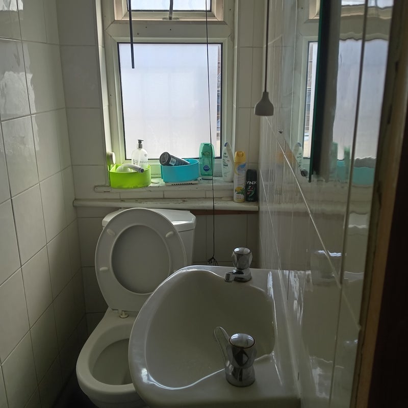 Room High Street in Greater London