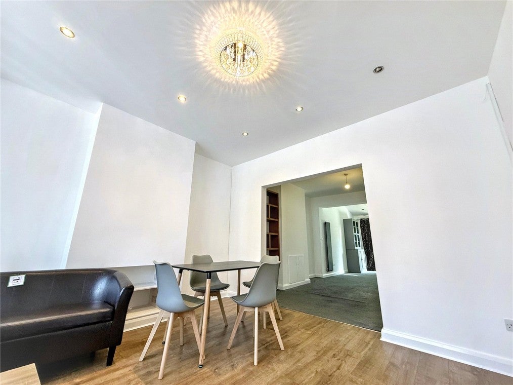 House Hazelwood Avenue in Greater London