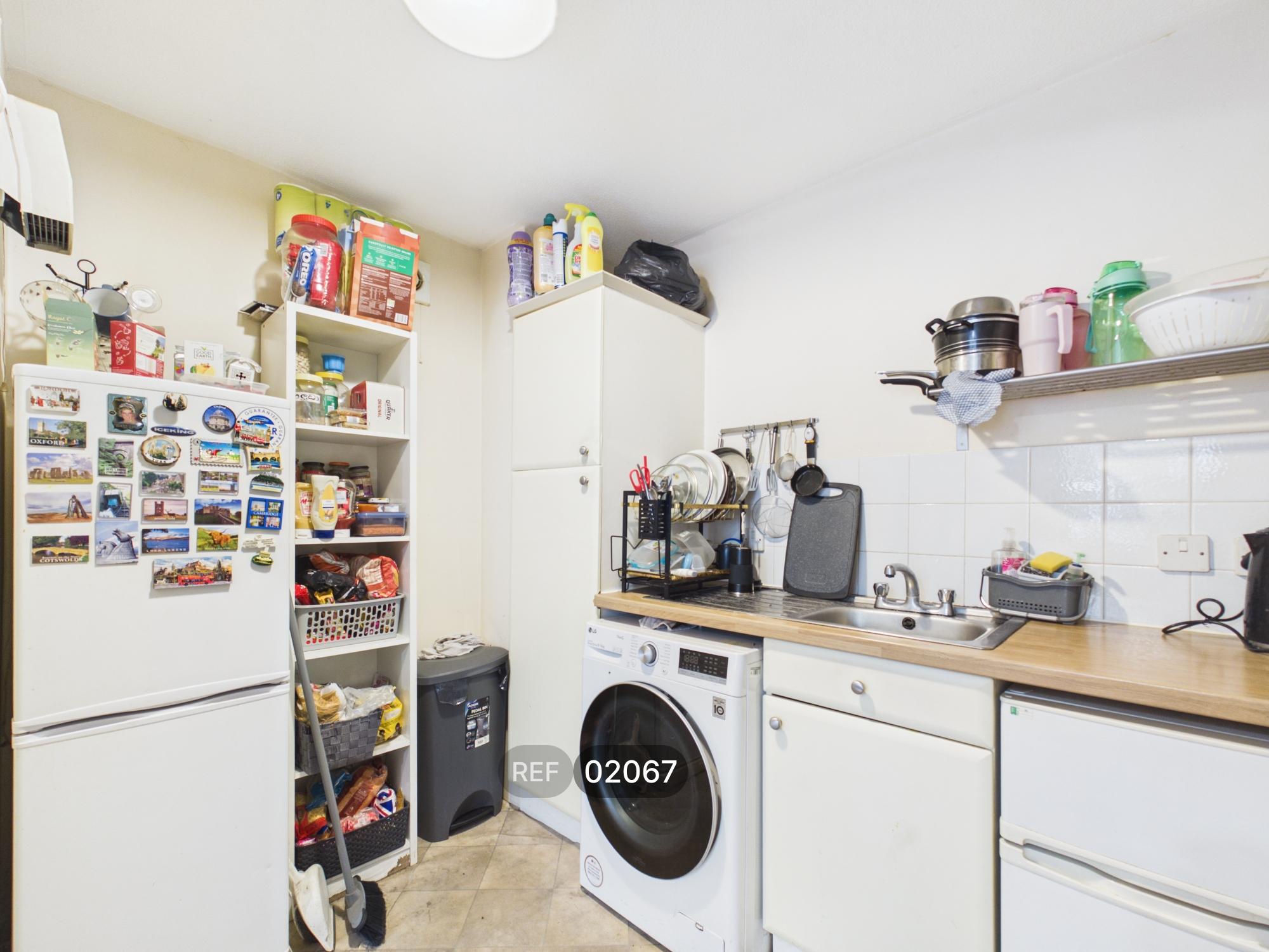 Flat Enville Way in Colchester