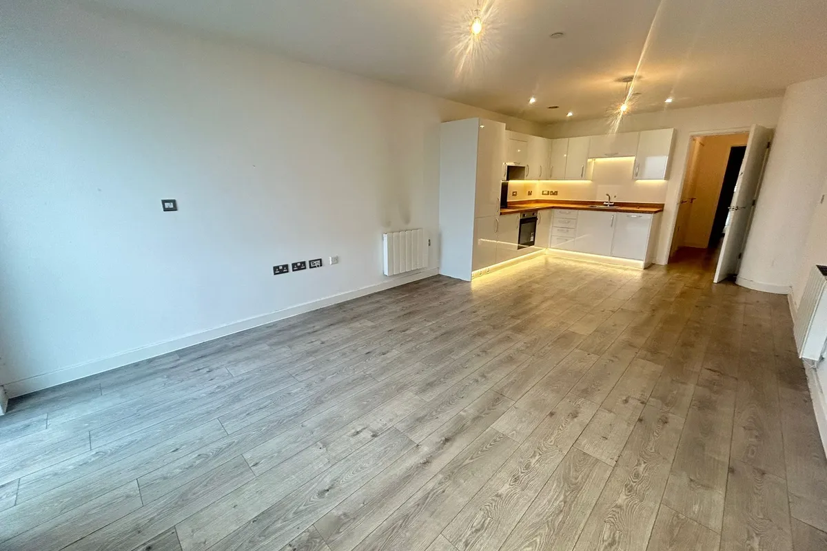Flat Edinburgh Way in Harlow