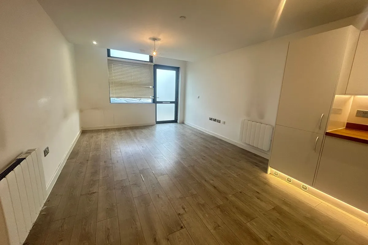 Flat Edinburgh Way in Harlow