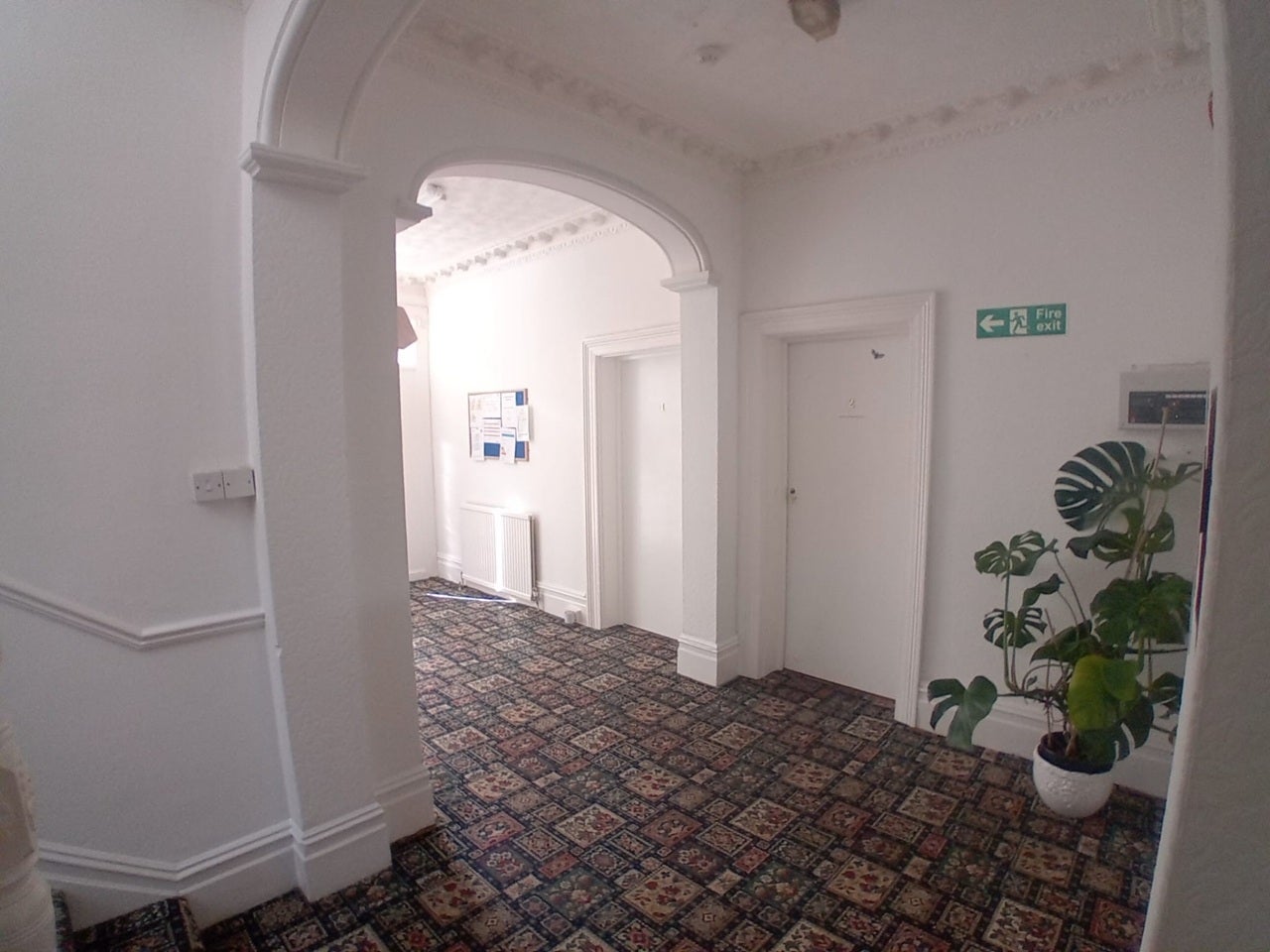 Room Glen Road in Bournemouth