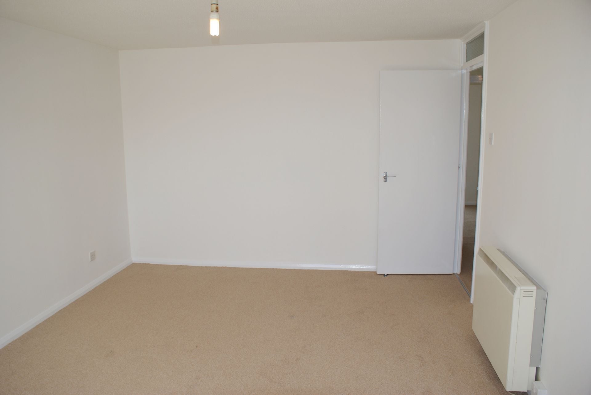 Flat Shurland Avenue in Greater London