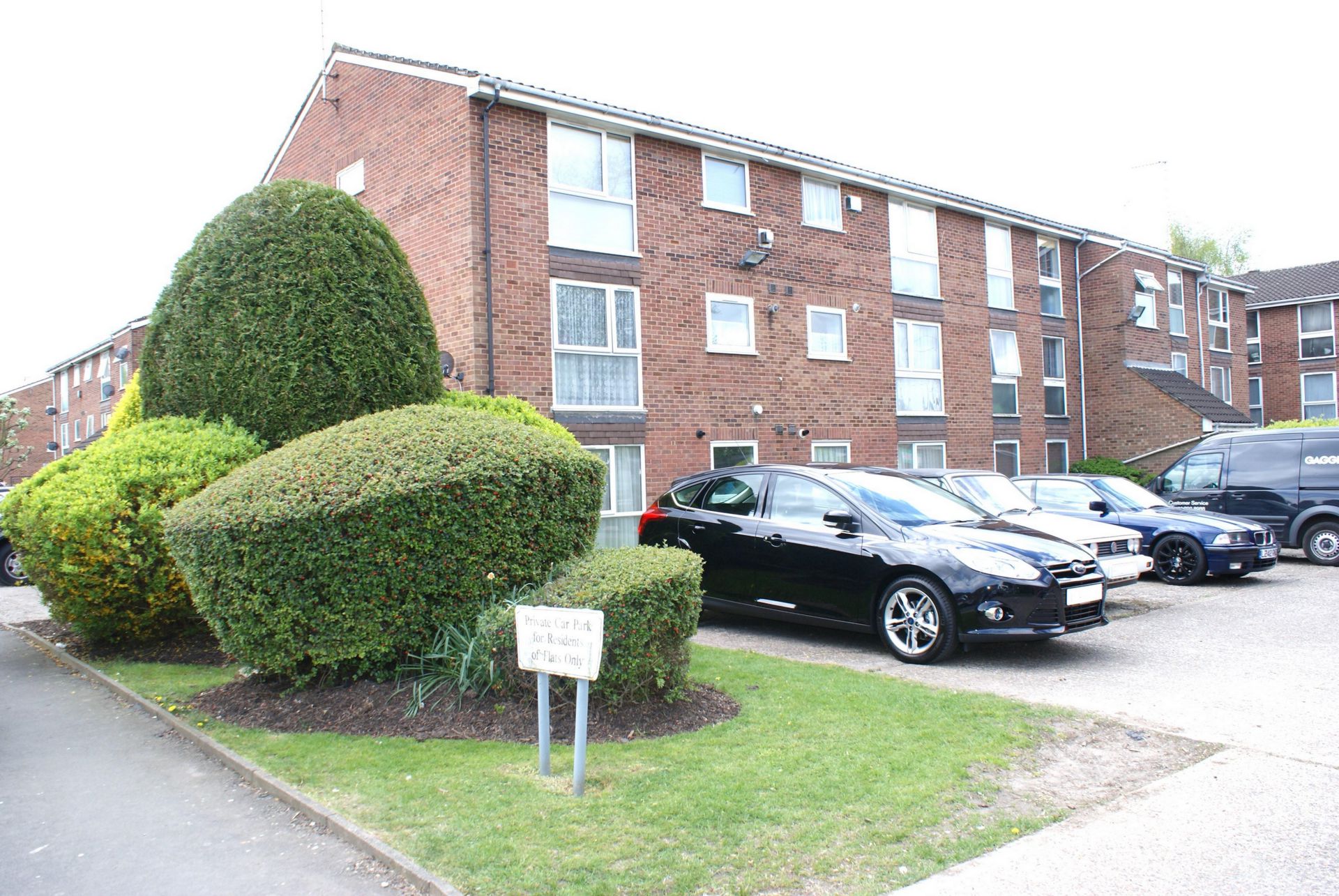 Flat Shurland Avenue in Greater London