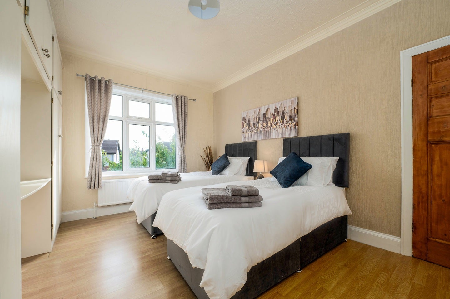 Flat Weelsby Road in Grimsby
