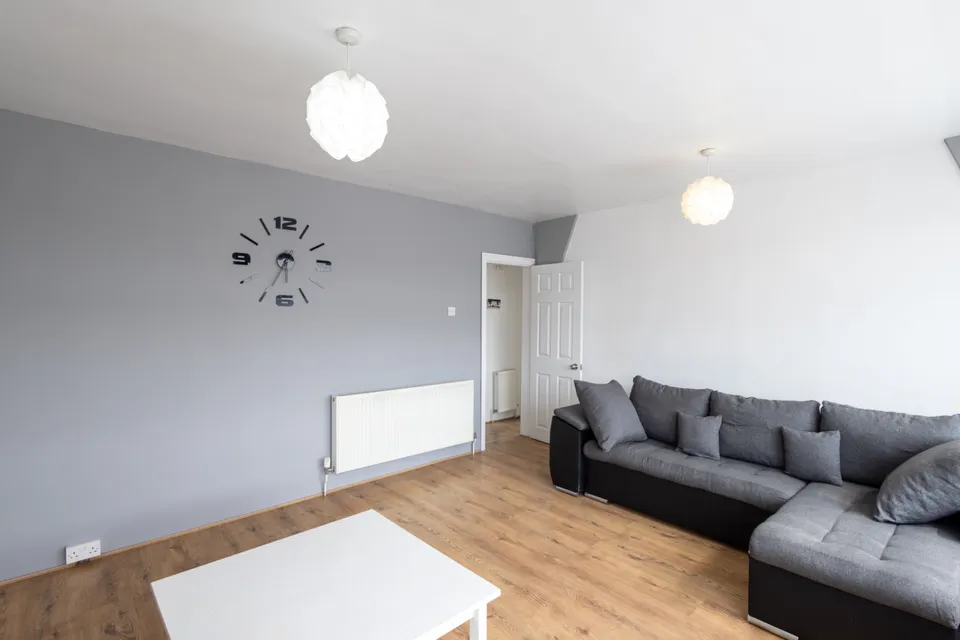 Flat Dewsbury Road in Leeds