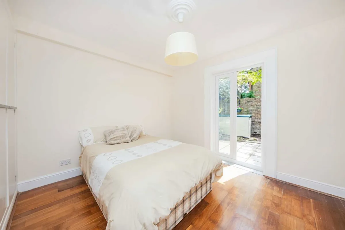Flat St Margarets Road in Greater London