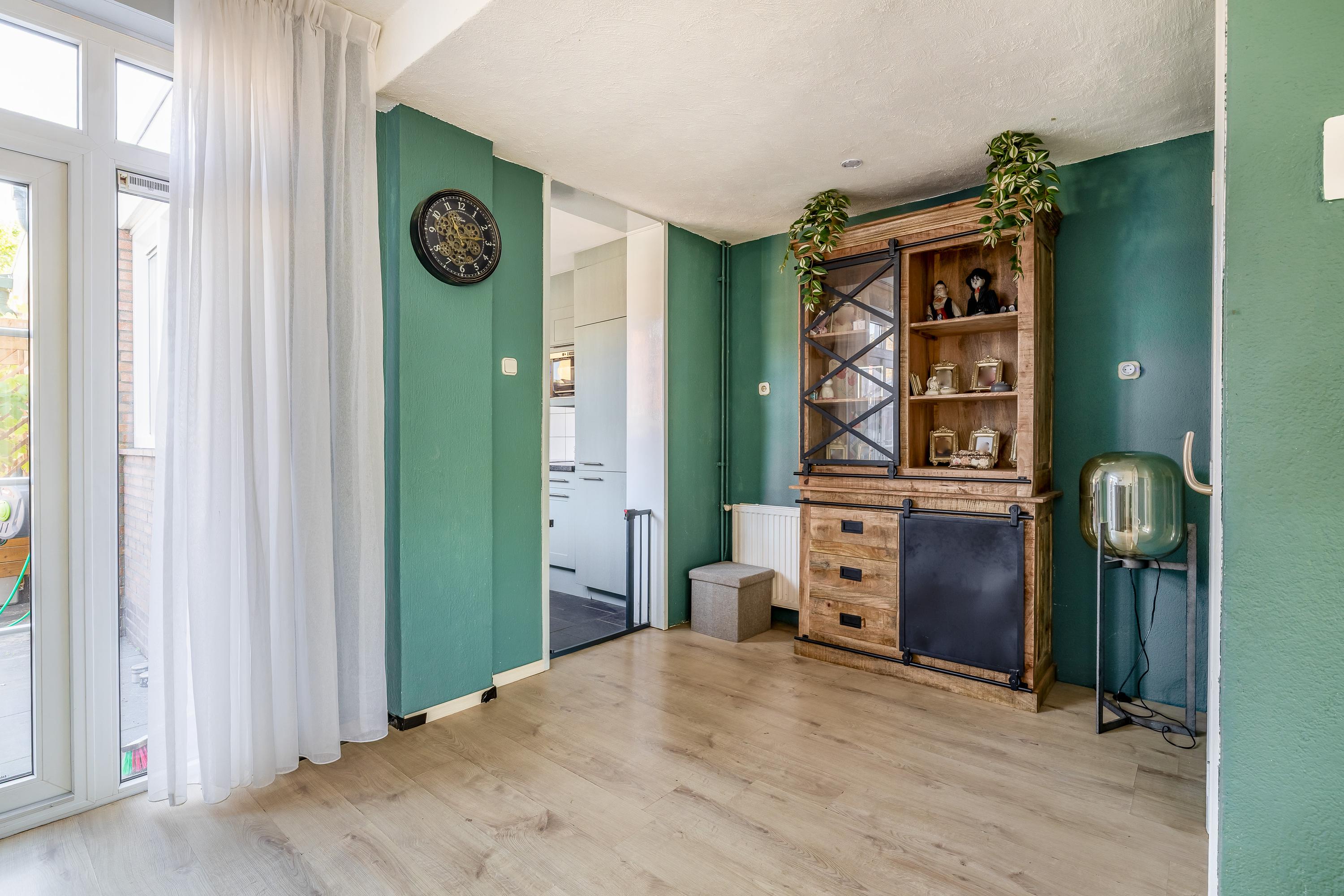 Tussenwoning te koop: Reddingiusweg 95, Groningen