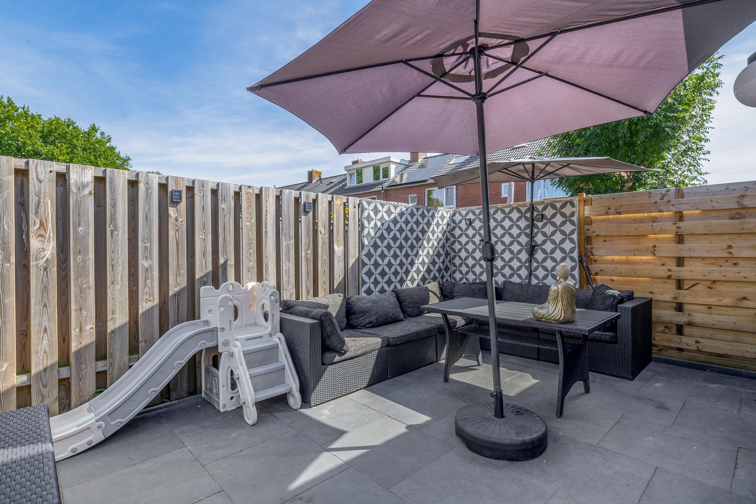 Tussenwoning te koop: Reddingiusweg 95, Groningen