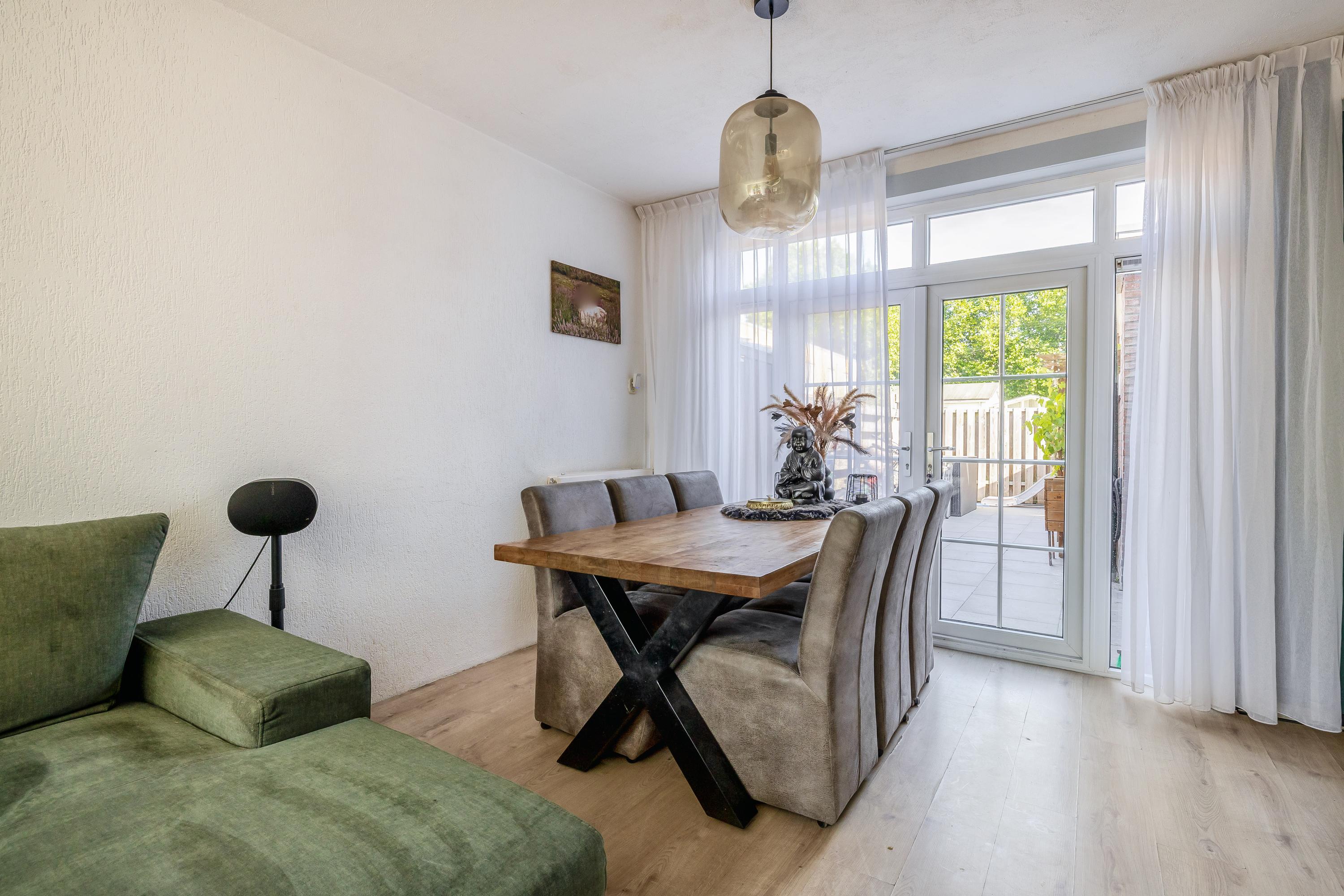 Tussenwoning te koop: Reddingiusweg 95, Groningen