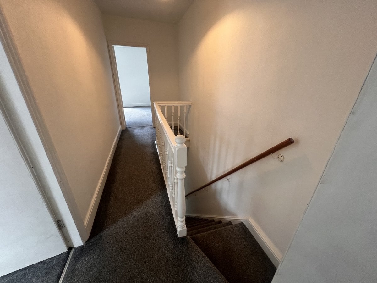 Flat Hawarden Road in Penyffordd