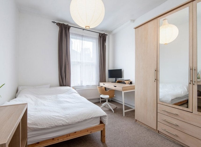 House Caxton Road in Greater London