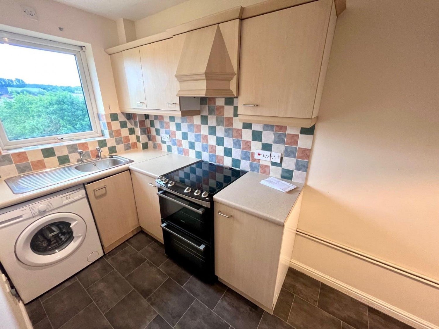 Flat Bagley's Road in Brierley Hill