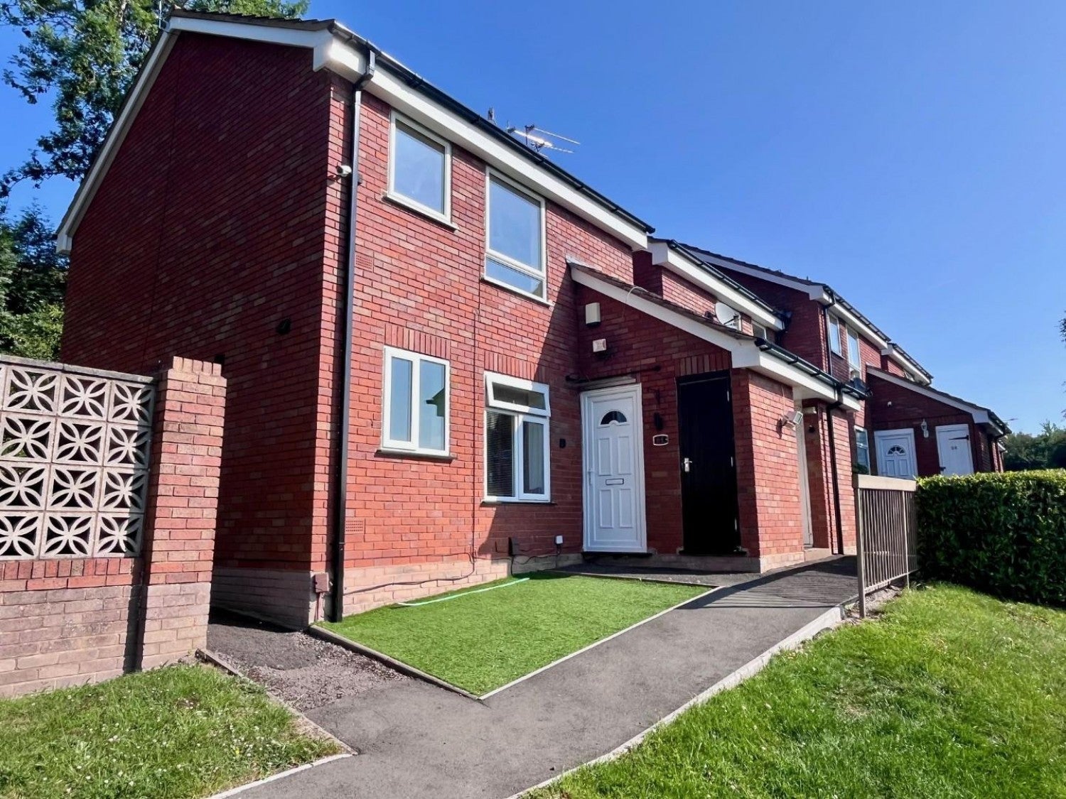 Flat Bagley's Road in Brierley Hill