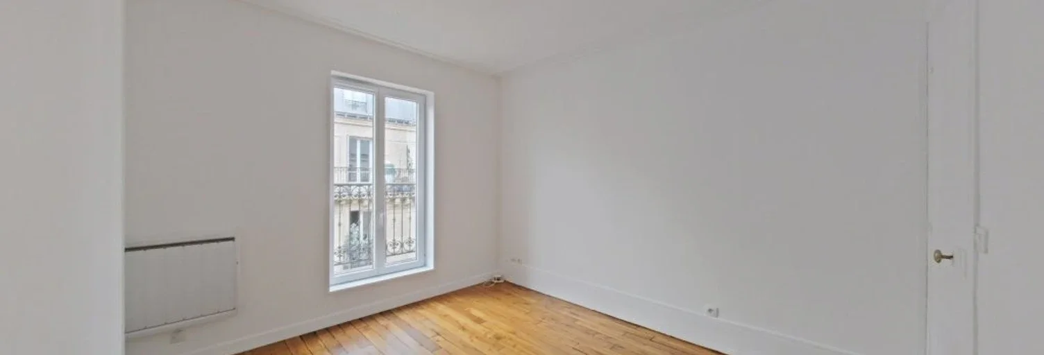 Flat Rue Dulong in Paris