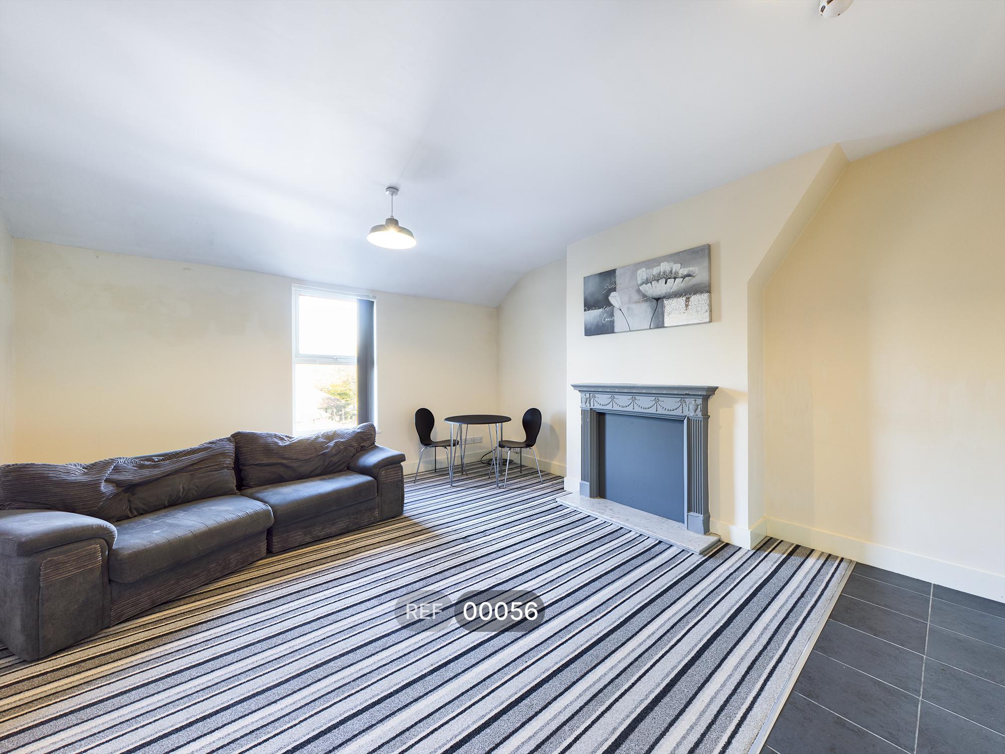 Flat Anlaby Road in Hull