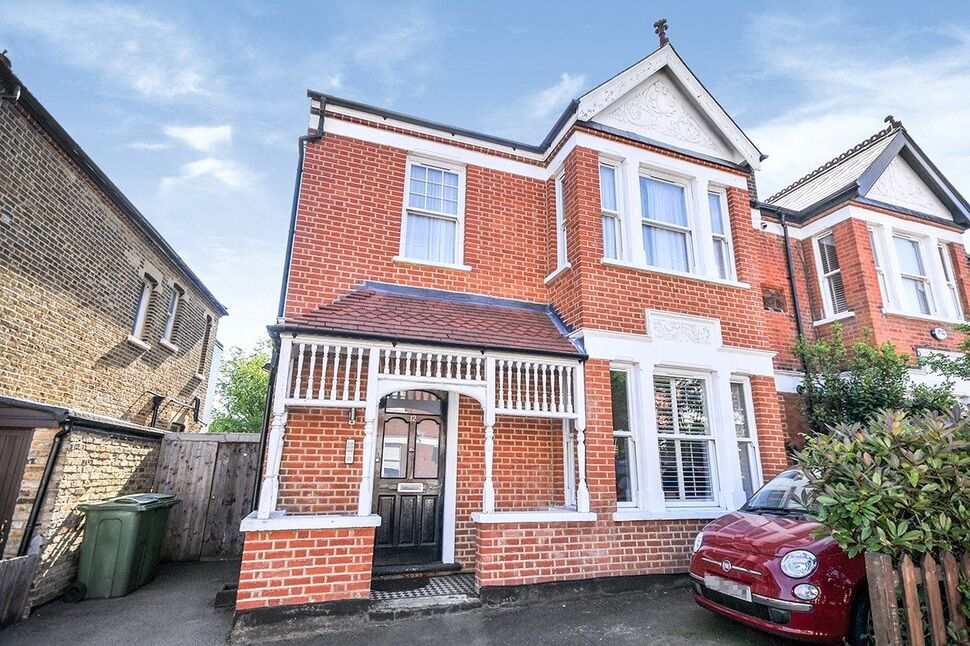 Flat Aldermary Road in Greater London