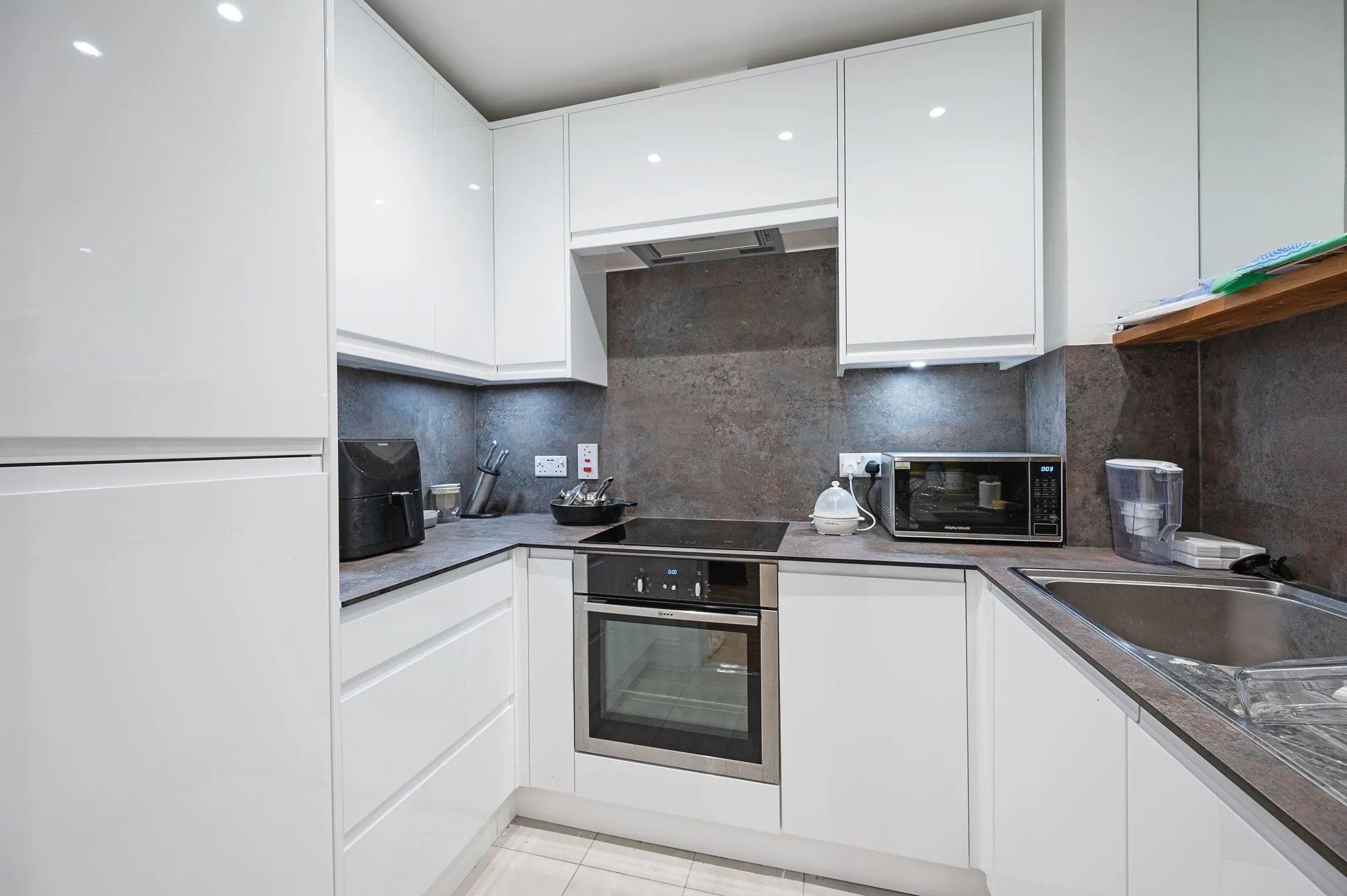 Flat Plumbers Row in Greater London