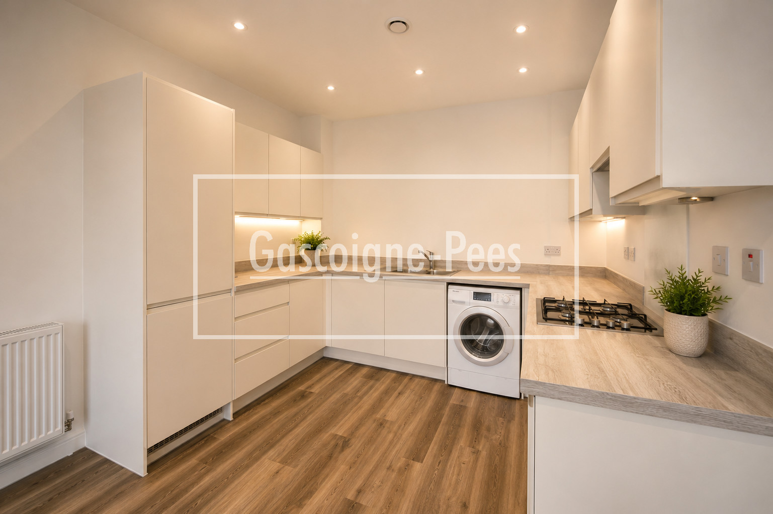 Flat Station View in Guildford