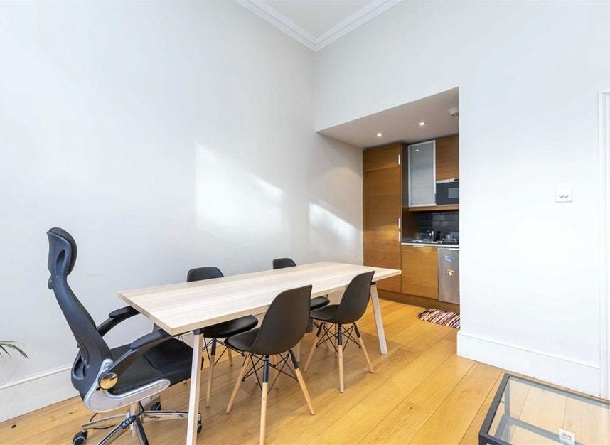 Flat Craven Hill Mews in City of Westminster
