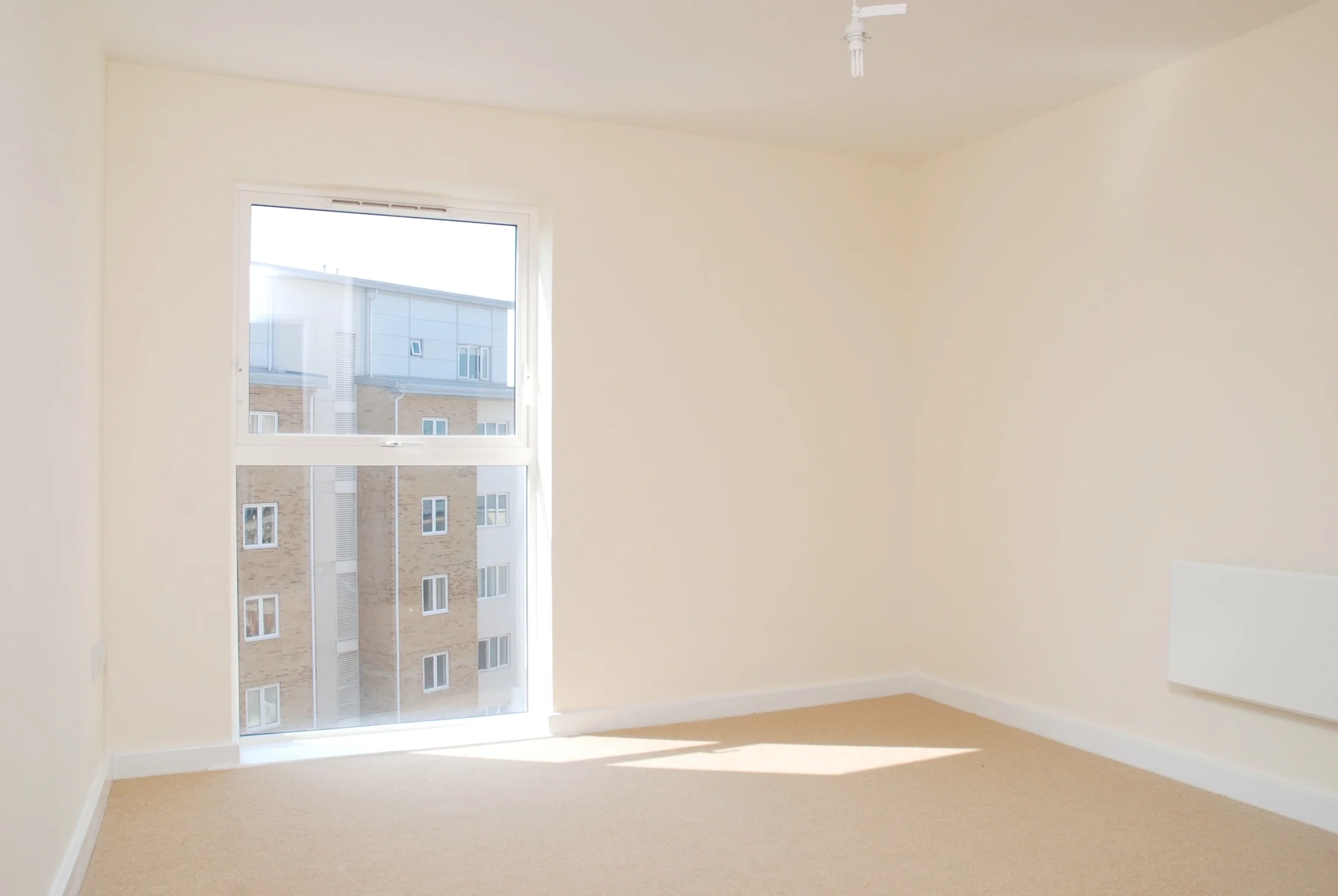 Flat London Road in Greater London