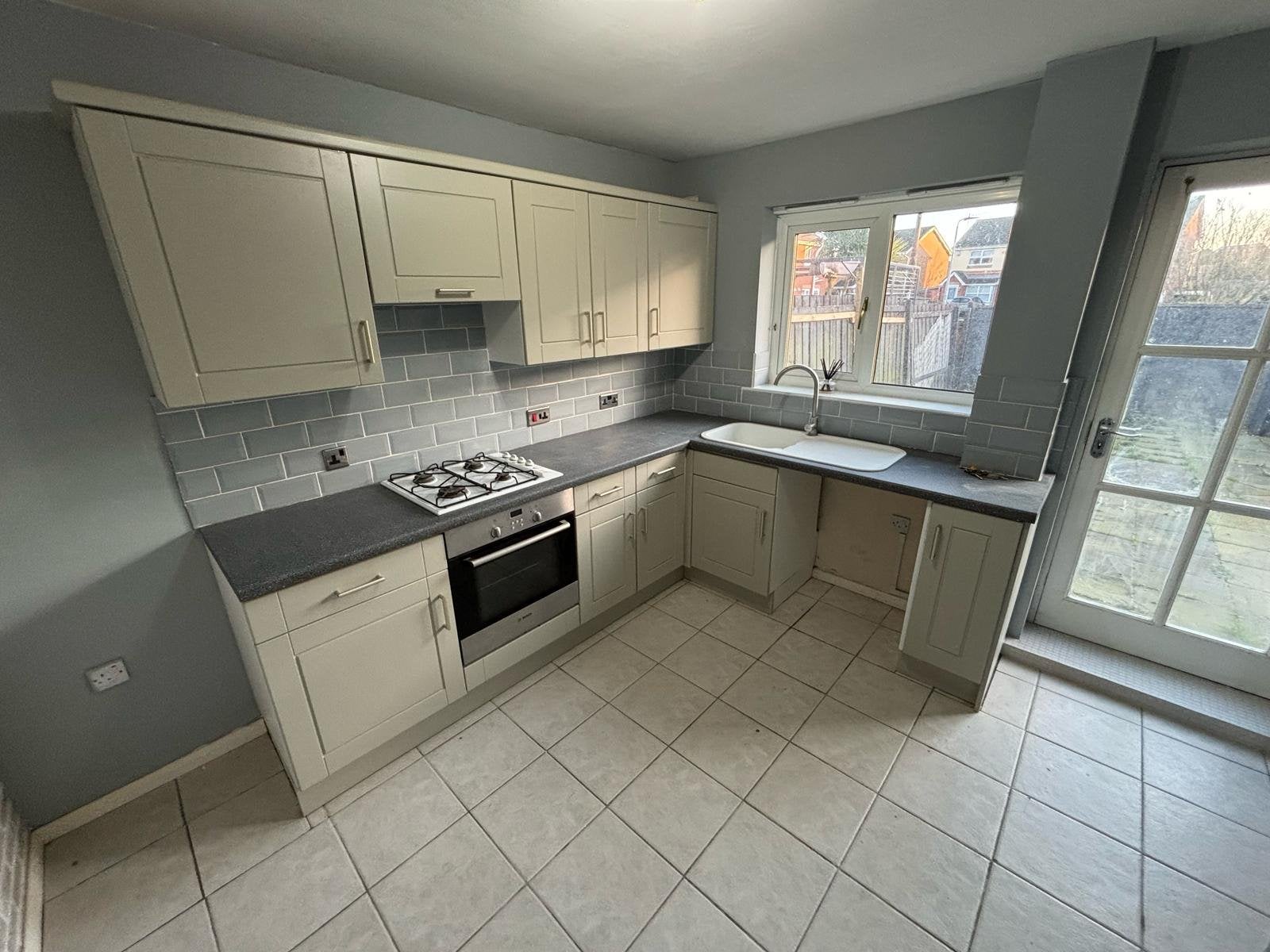 House Kesteven Way in Hull