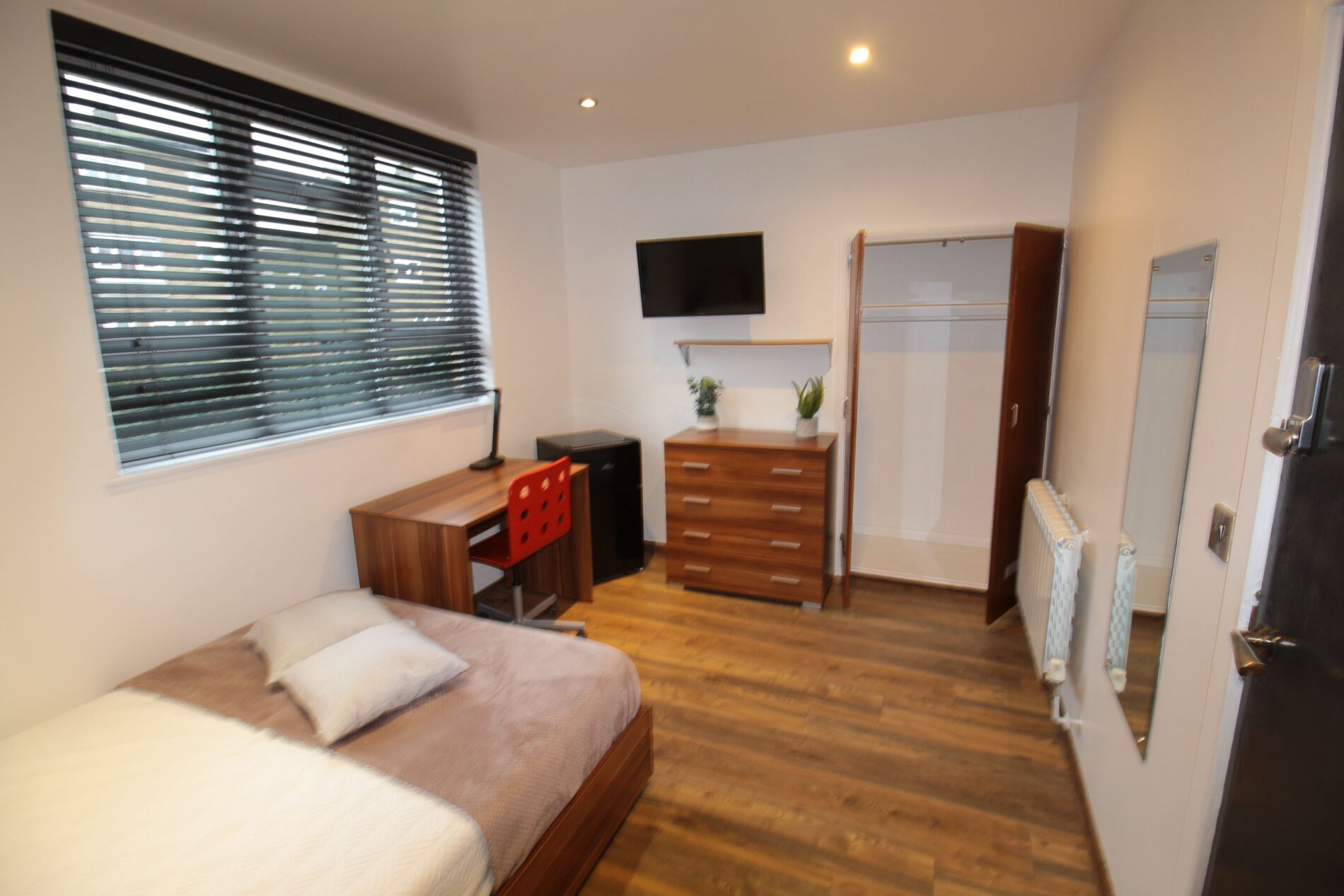 Room St Botolphs Crescent in Lincoln
