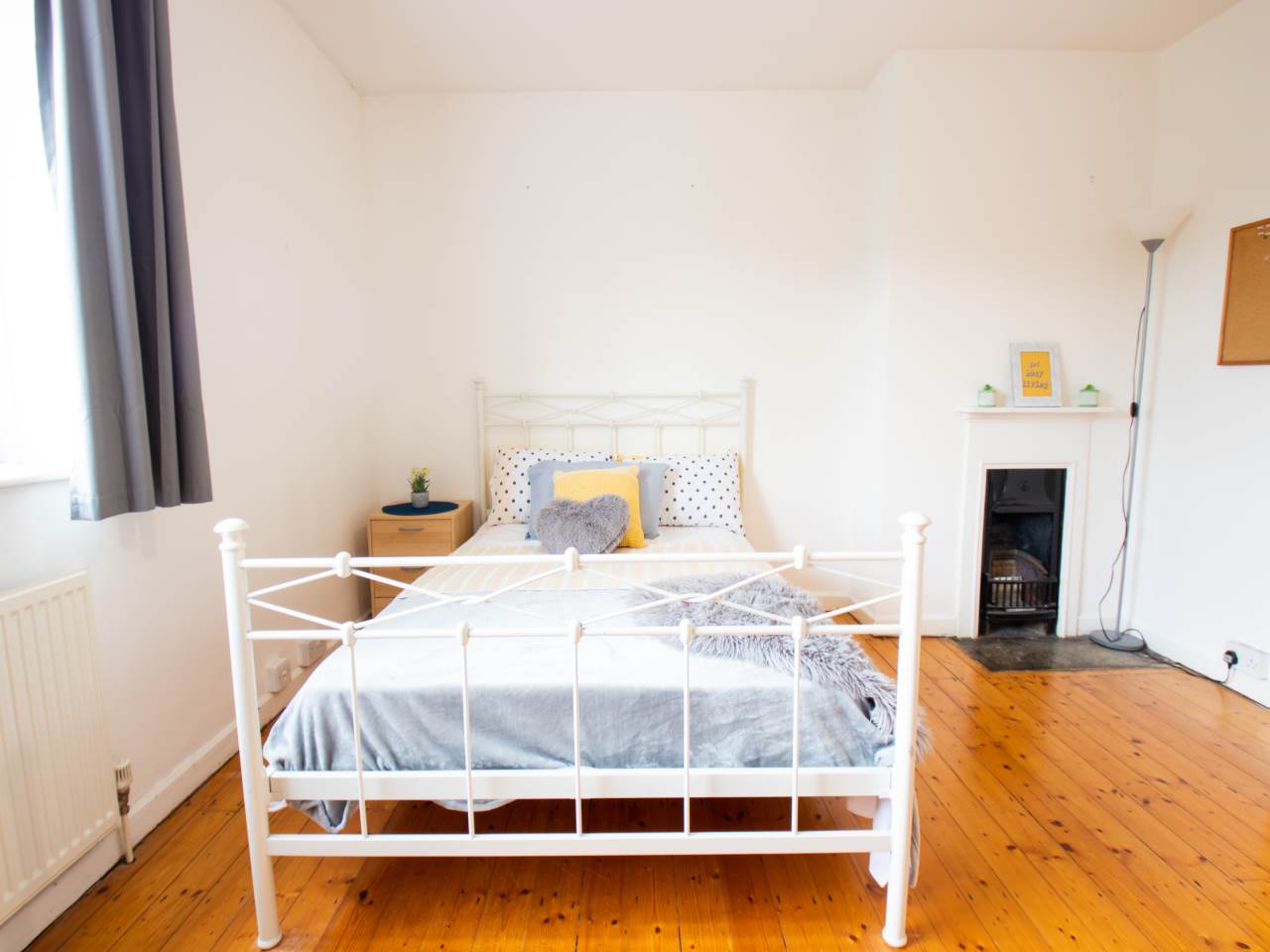 Flat Mandeville Road in Canterbury