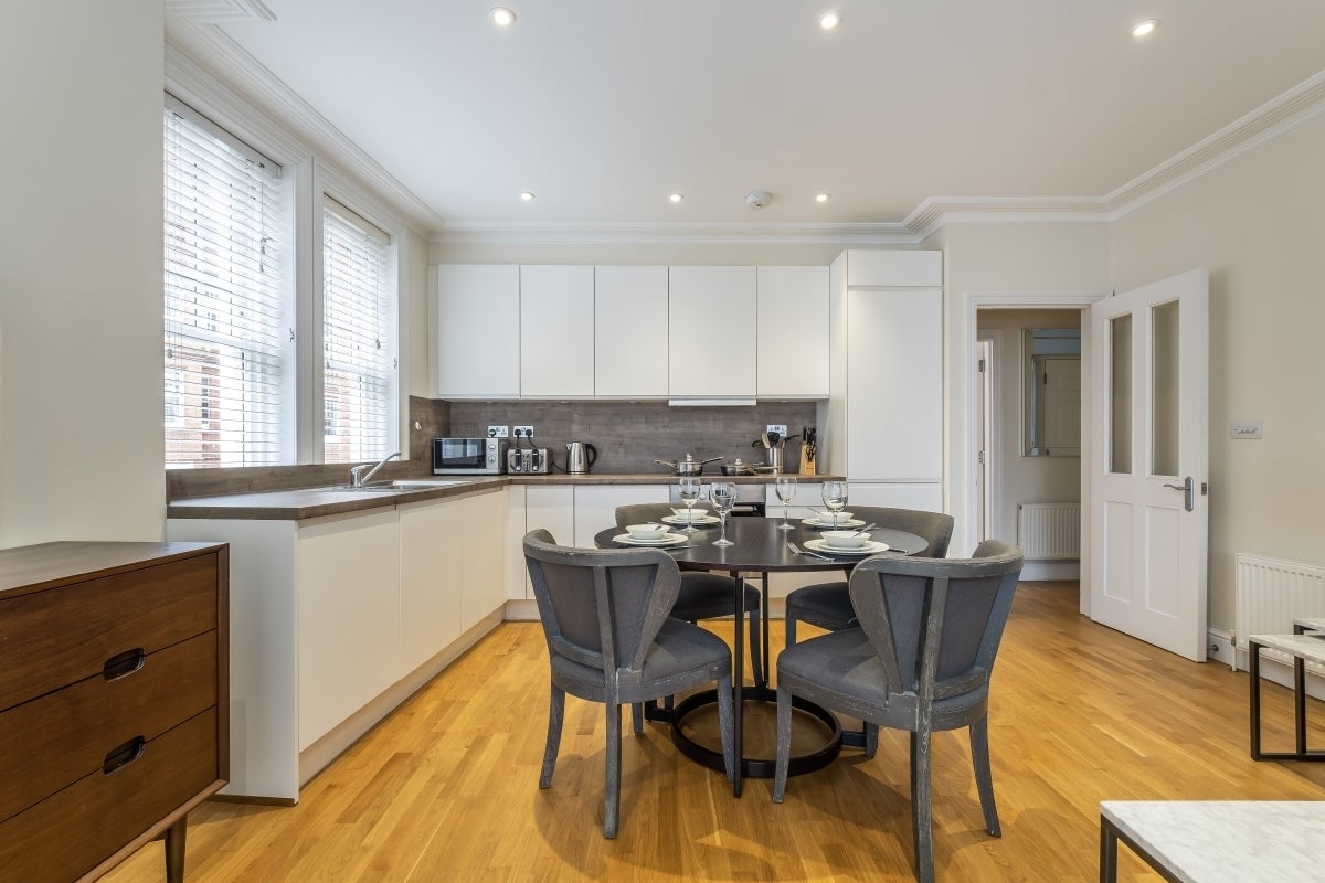 Flat King Street in Greater London