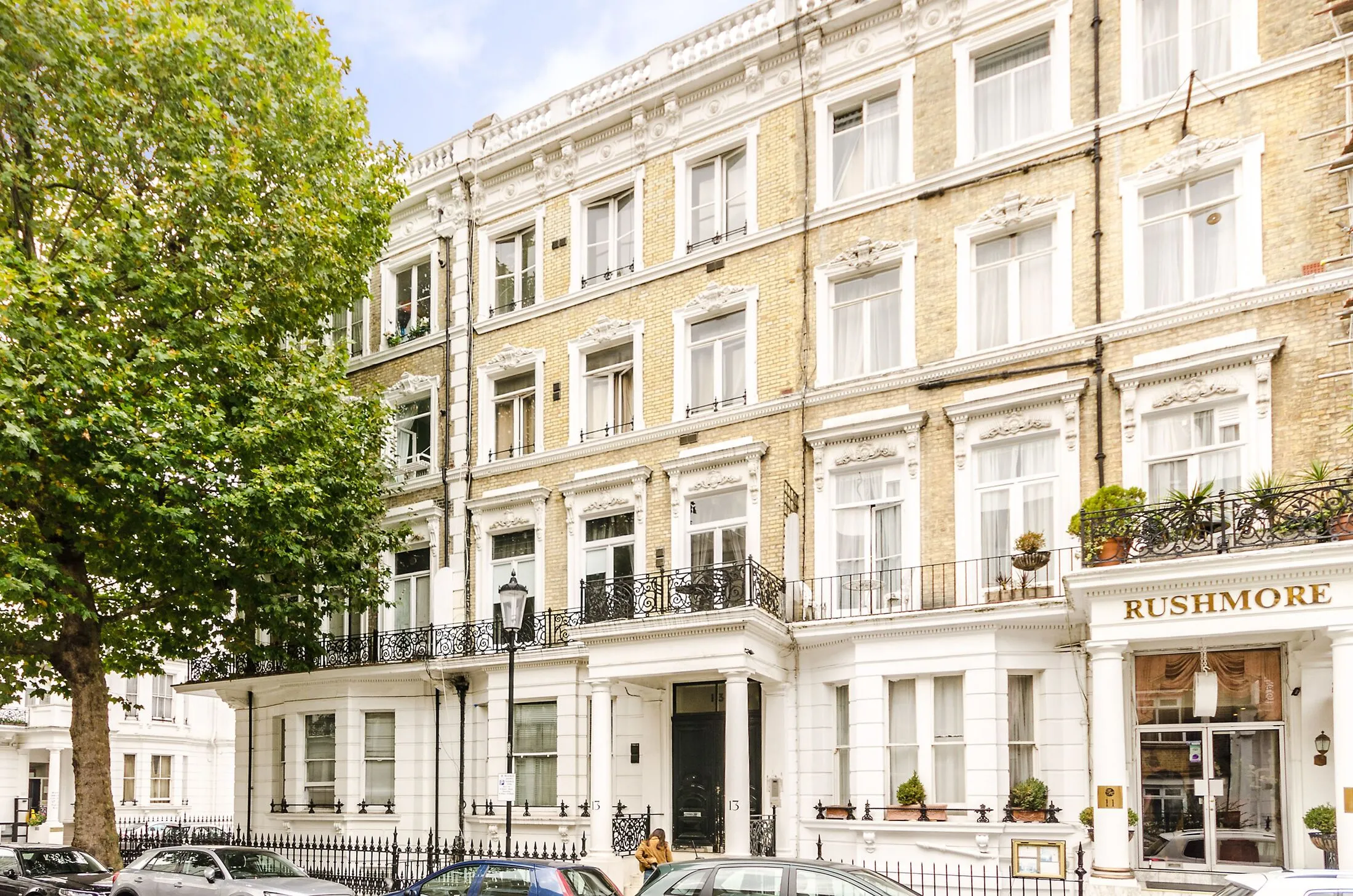 Flat Templeton Place in Greater London