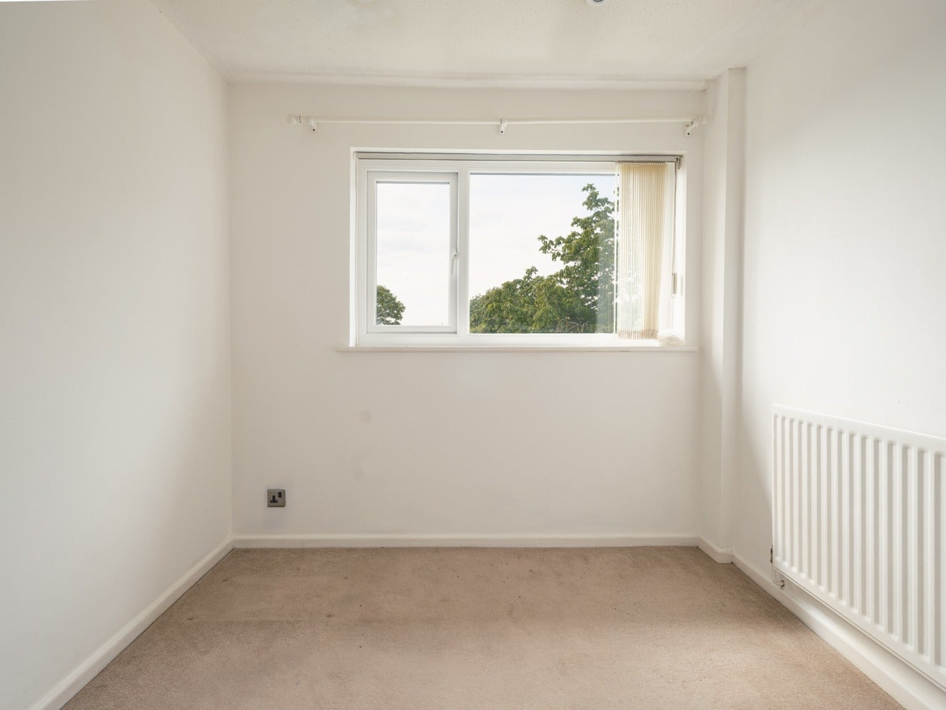 Flat Bosworth Gardens in Newcastle upon Tyne