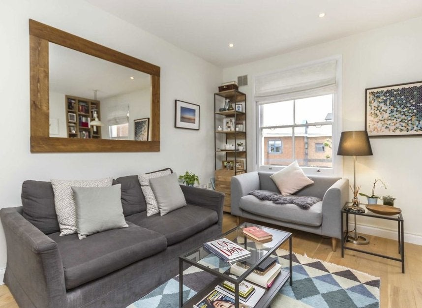 Flat Lancaster Road in Greater London