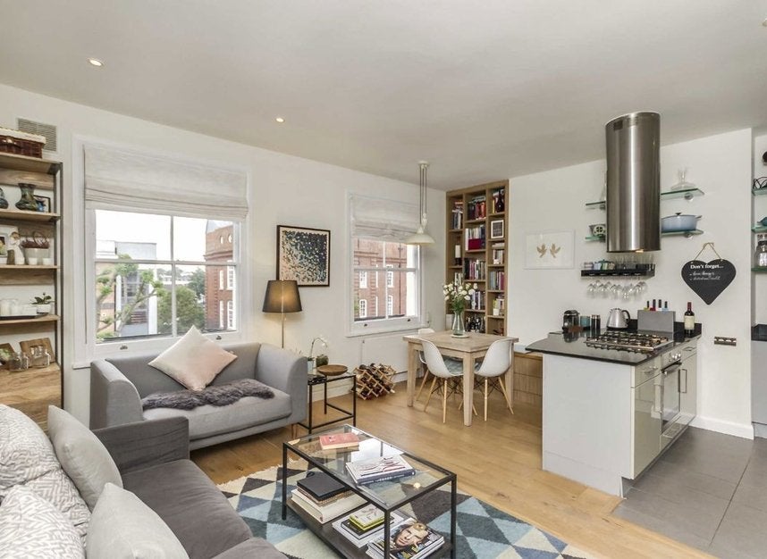 Flat Lancaster Road in Greater London