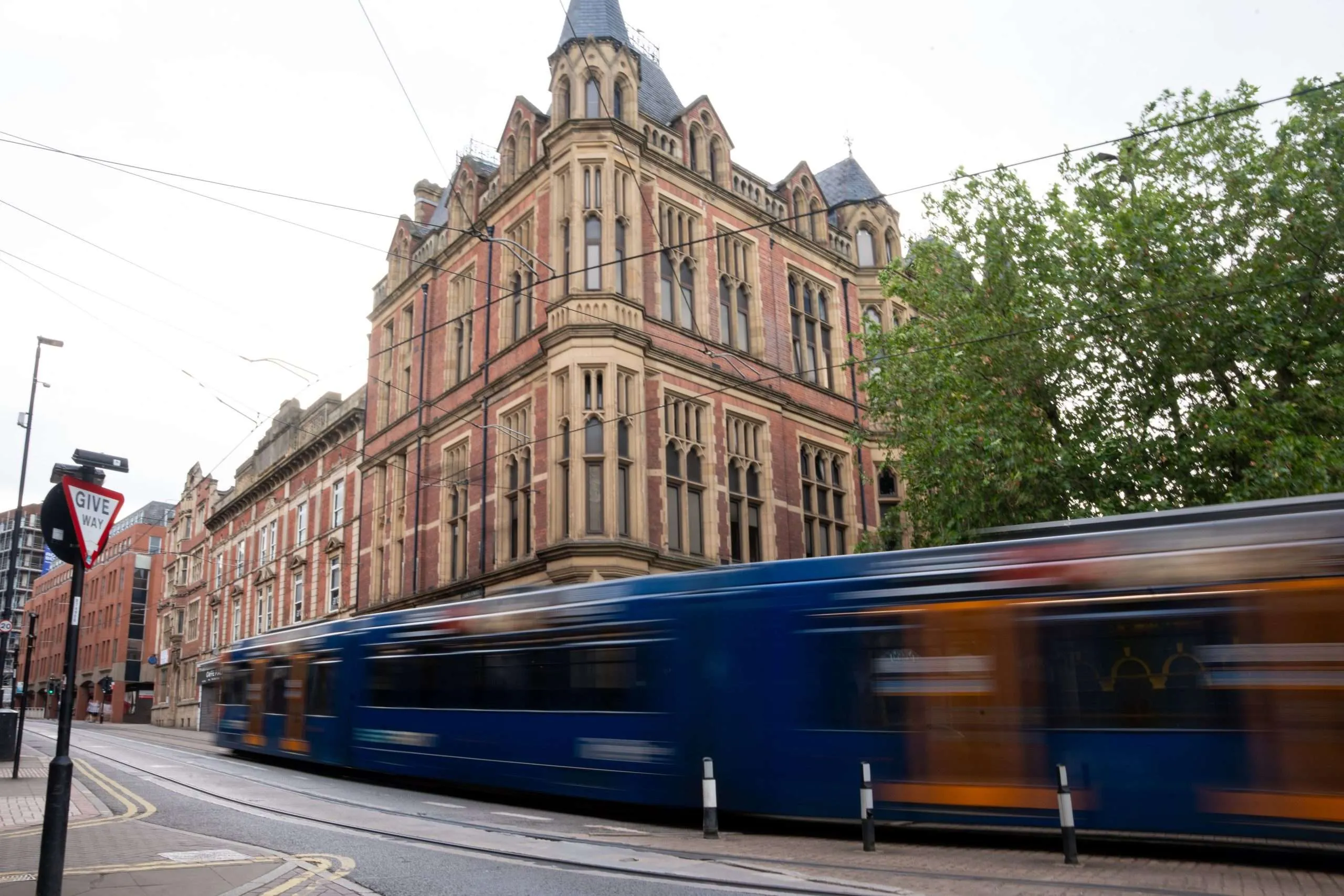 Flat Saint James Row in Sheffield