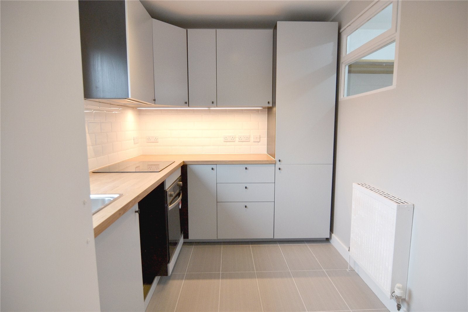 Flat Bartholomew Close in Greater London