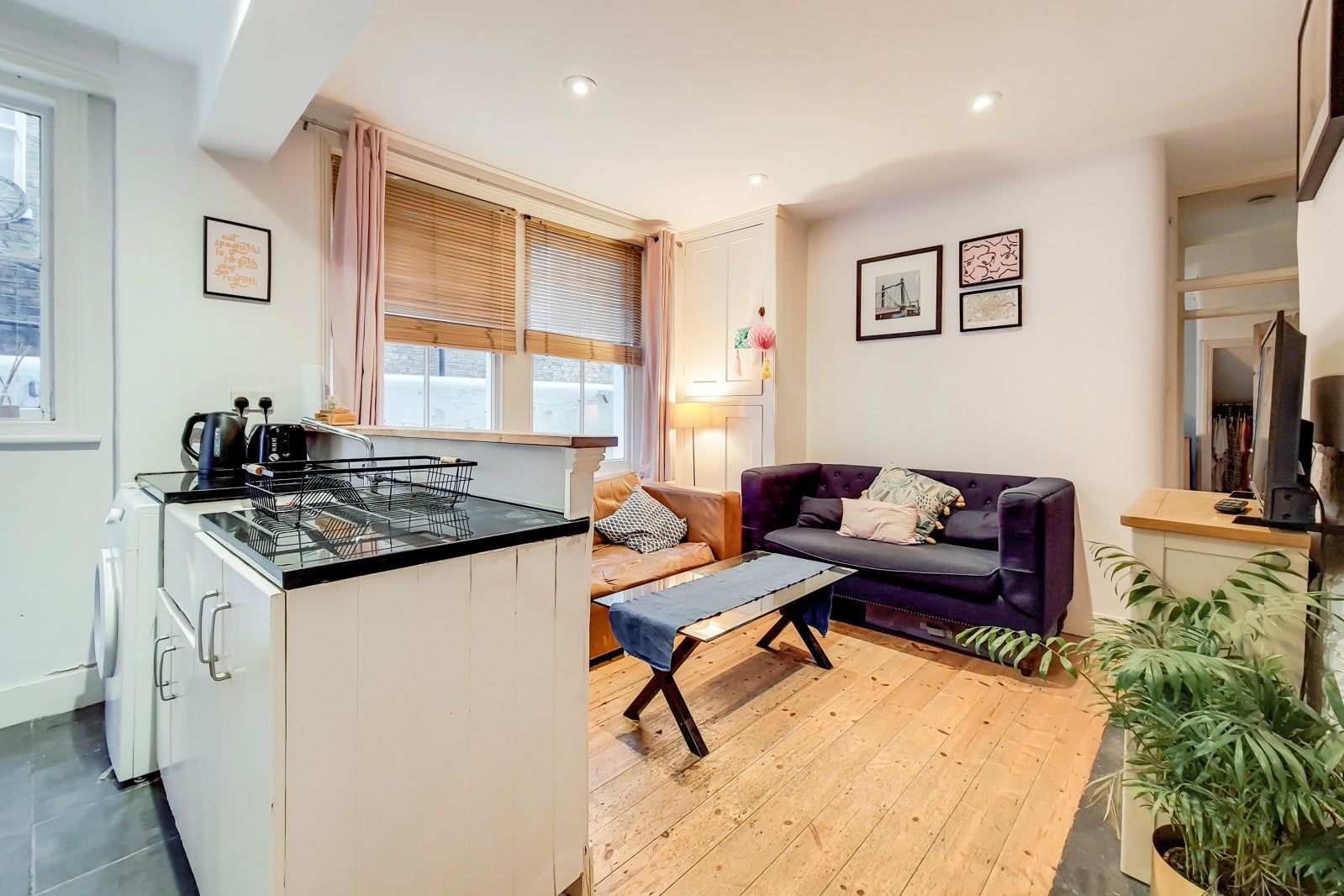 Flat Latchmere Road in Greater London