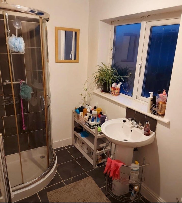 Room Broadoak Lane in Manchester