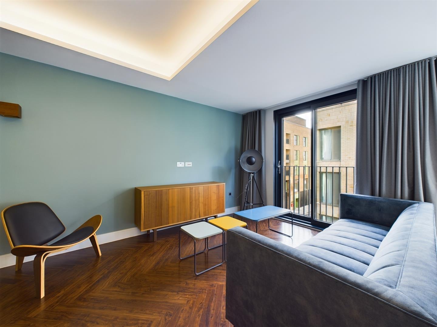 Flat Blackfriars Road in Greater London
