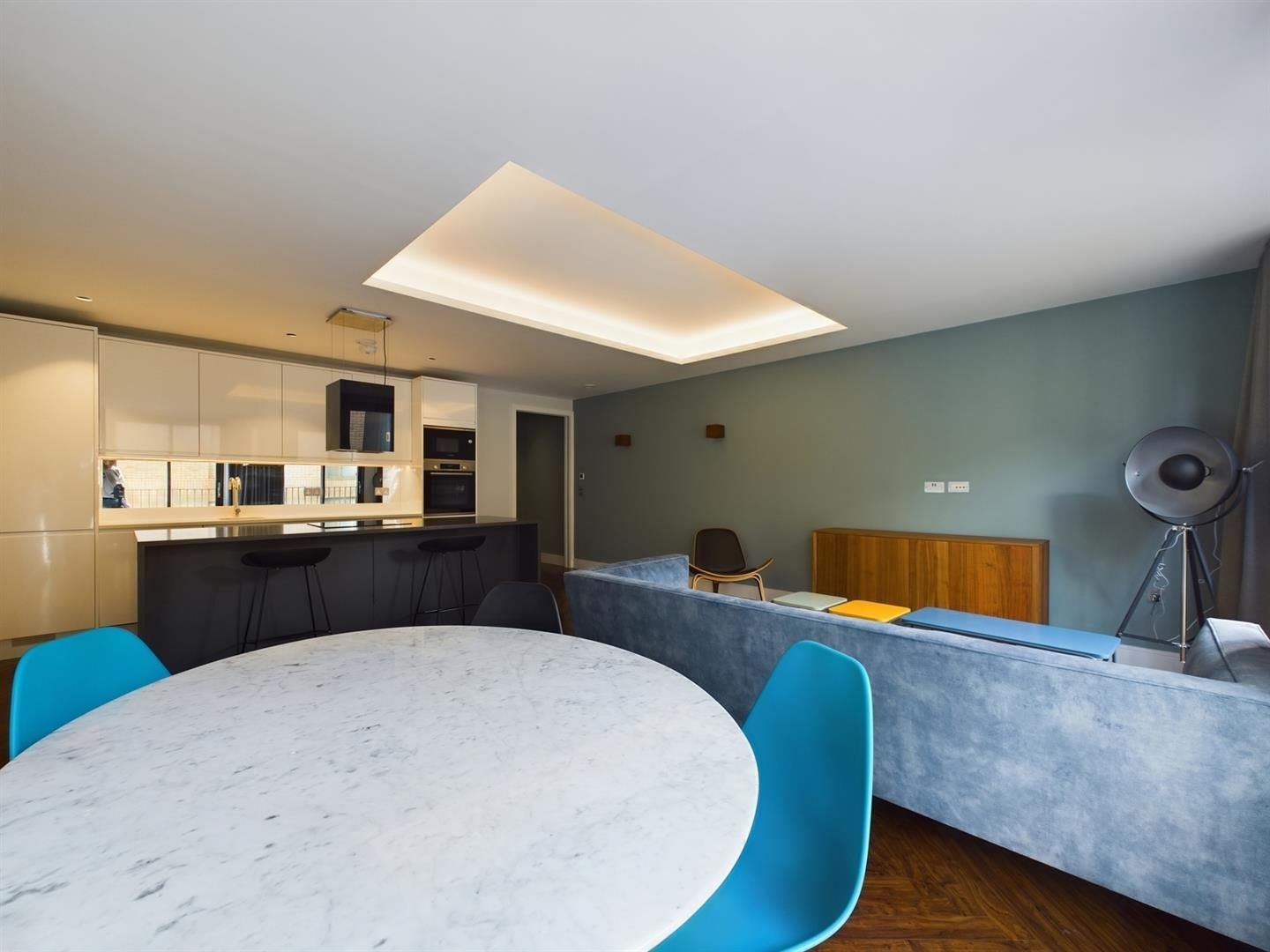 Flat Blackfriars Road in Greater London