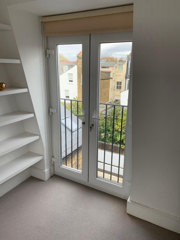 Room Leathwaite Road in Greater London