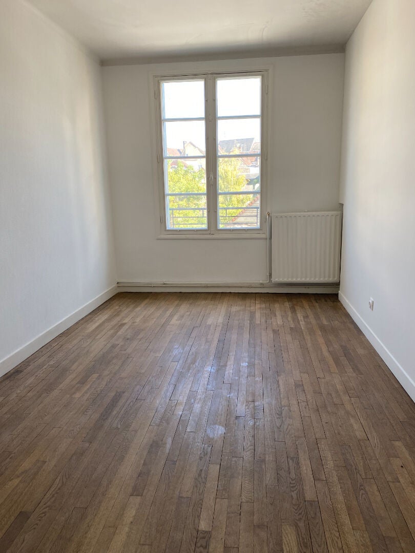 Appartement Rue Pierre de Coubertin à La Ferté-Bernard